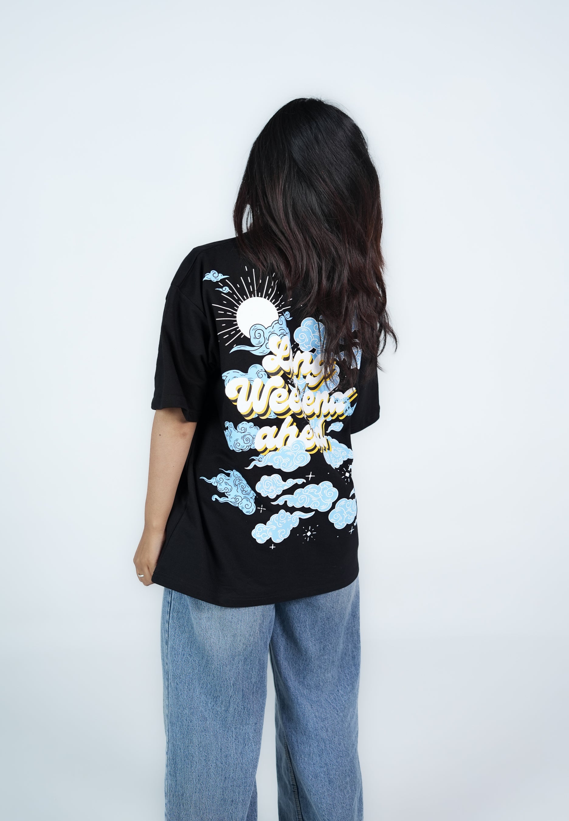 LONG WEEKEND AHEAD OVERSIZED T-SHIRT